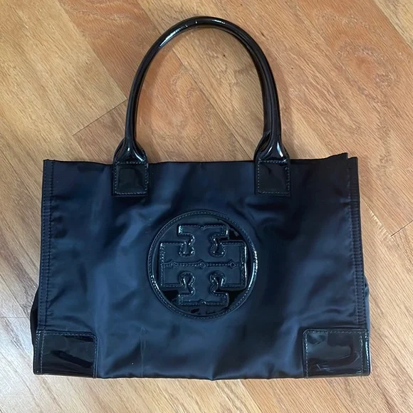 定番★Tory Burch Nylon Mini Tote 169342 軽量 Amazon.com: Tory Burch Women's Ella Mini Nylon Tote (Palm